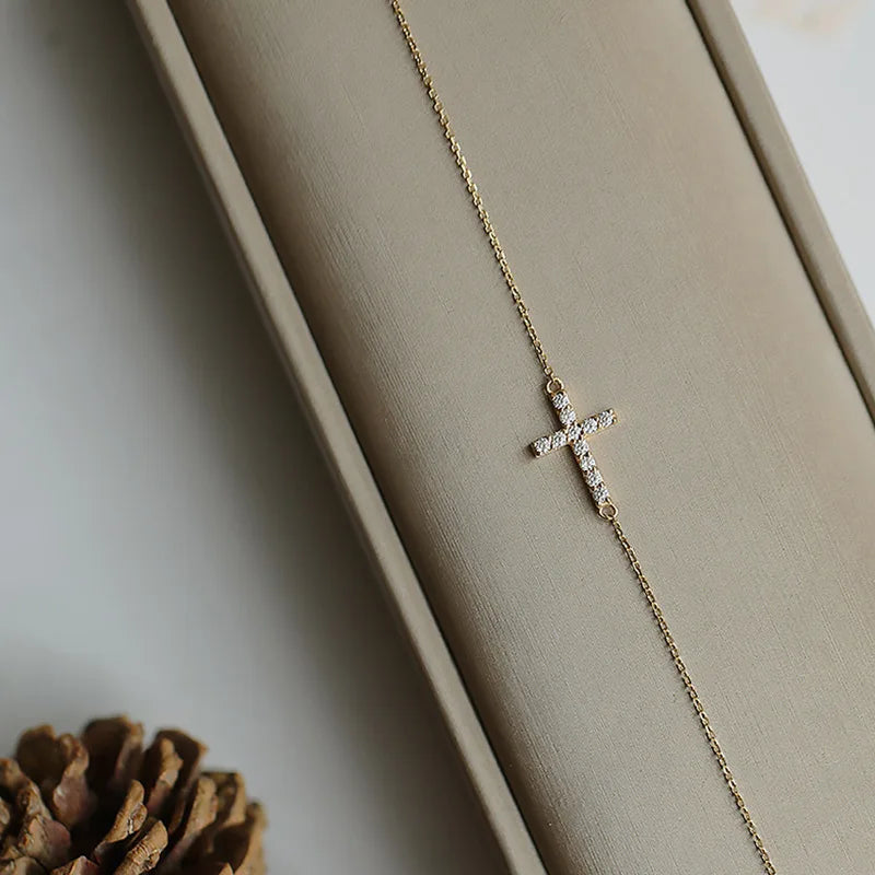 Pulsera fina para mujer de plata de ley 925 con cruz