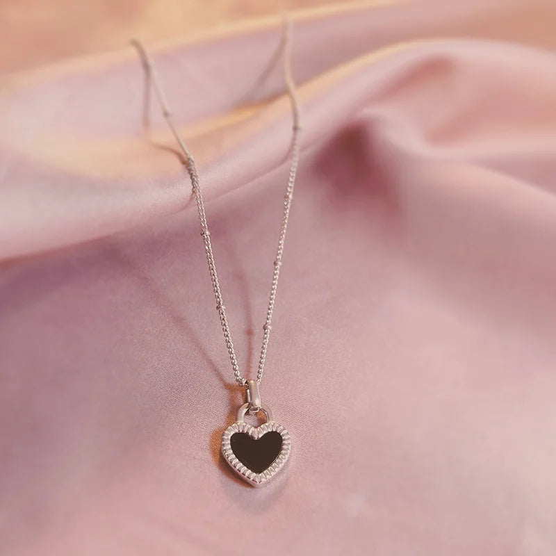 Collar inoxidable colgante con forma de candado