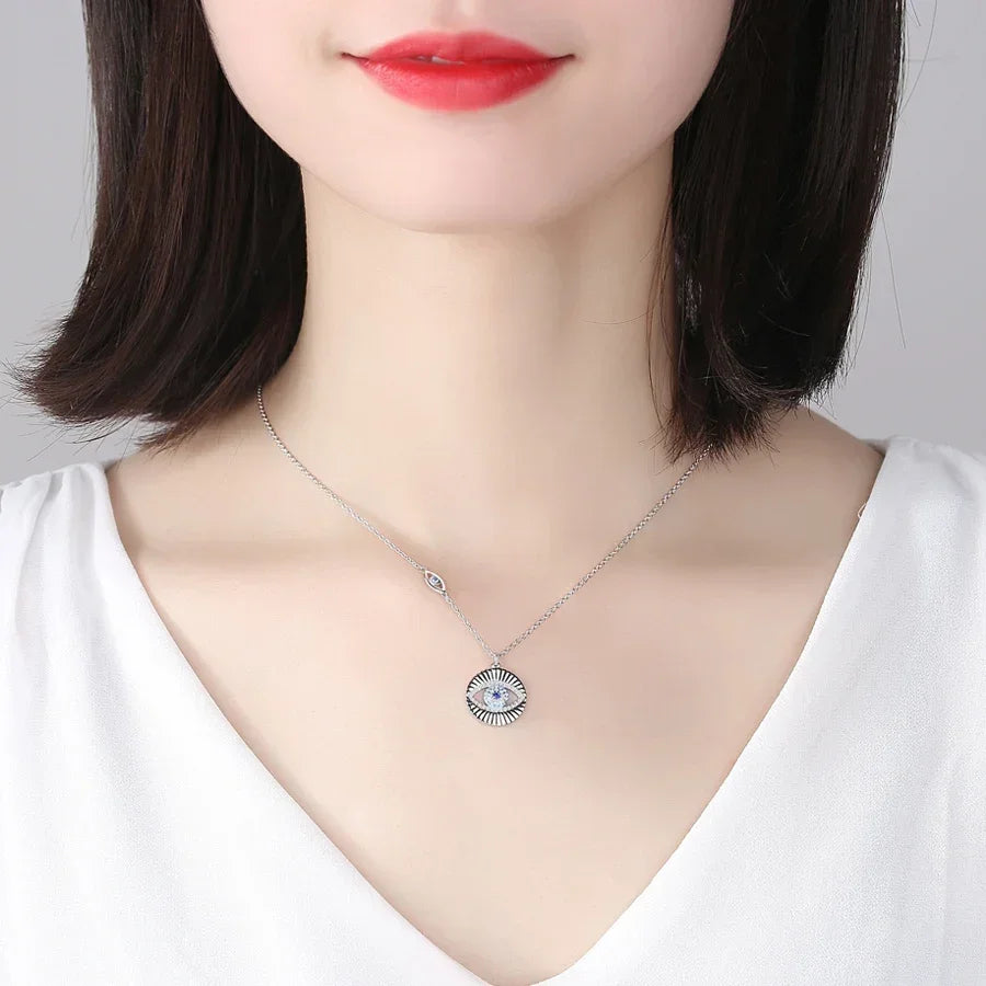 Collar de plata de ley 925 con colgante de cristal azul