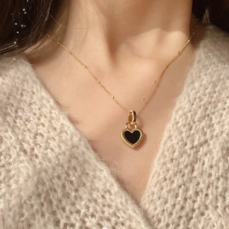 Collar inoxidable colgante con forma de candado