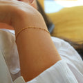 Pulsera delicada para mujer