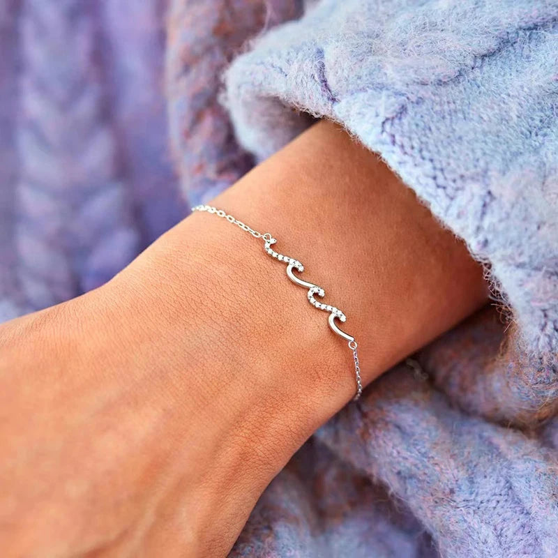 Pulsera de plata de ley 925 con forma de ola