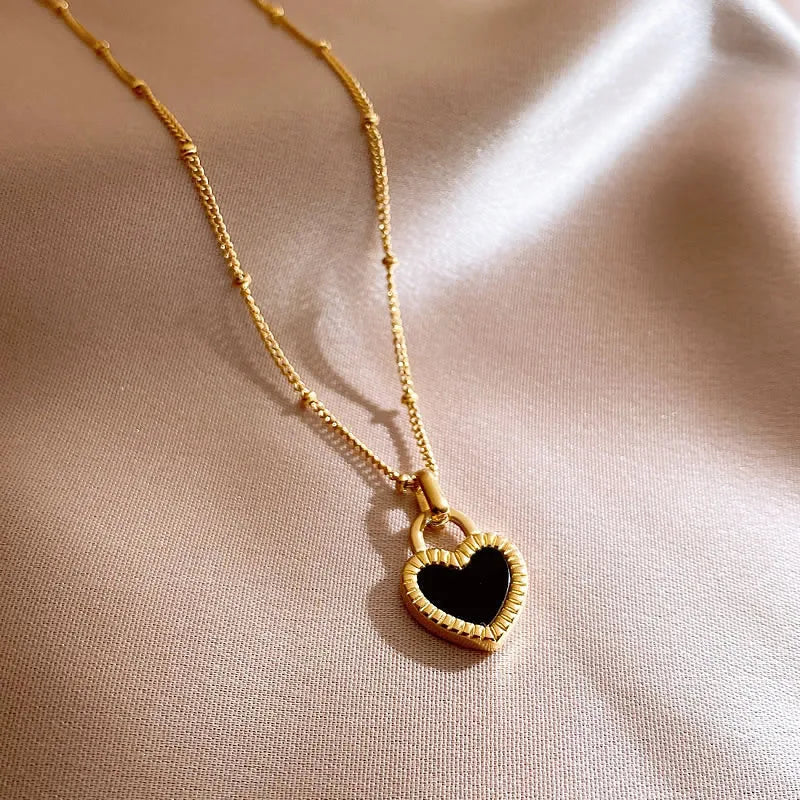 Collar inoxidable colgante con forma de candado